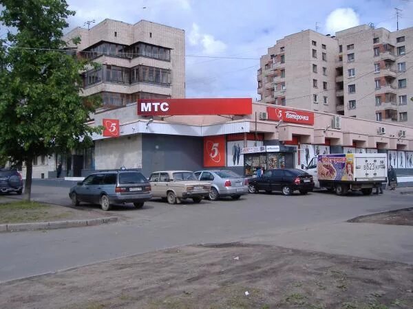 Пятерочка ул генерала хазова 14 фото Pyaterochka chain grocery store - Saint Petersburg