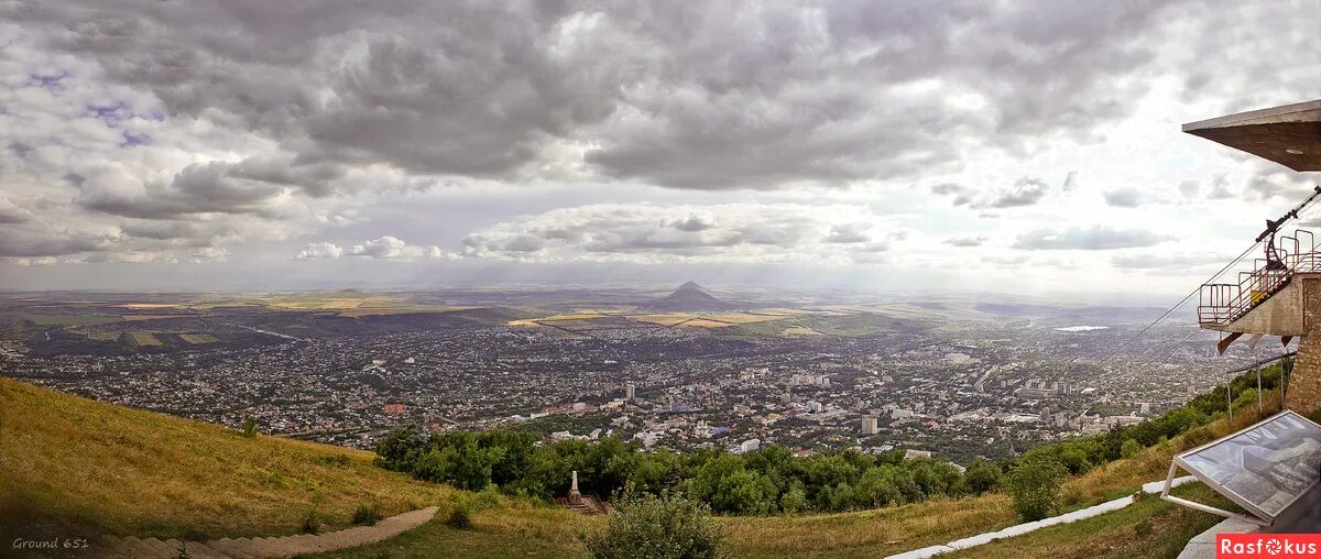 Пятигорск с середины мая фото Фото: Весь Пятигорск под ногами. На вершине Машука.. Фотограф Сергей Ground(Дуже