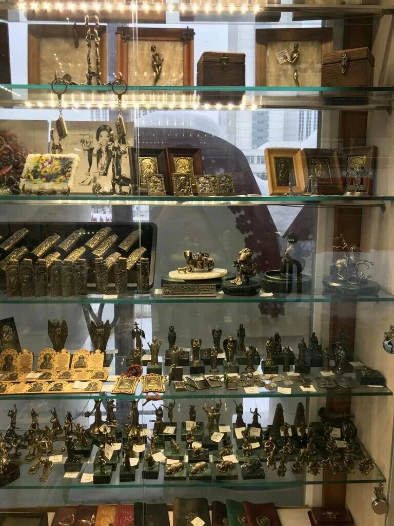 Пятигорская бронза первомайская ул 81б пятигорск фото Permanently closed: Pyatigorsk Bronze Golden Antelope, gift and souvenir shop, M