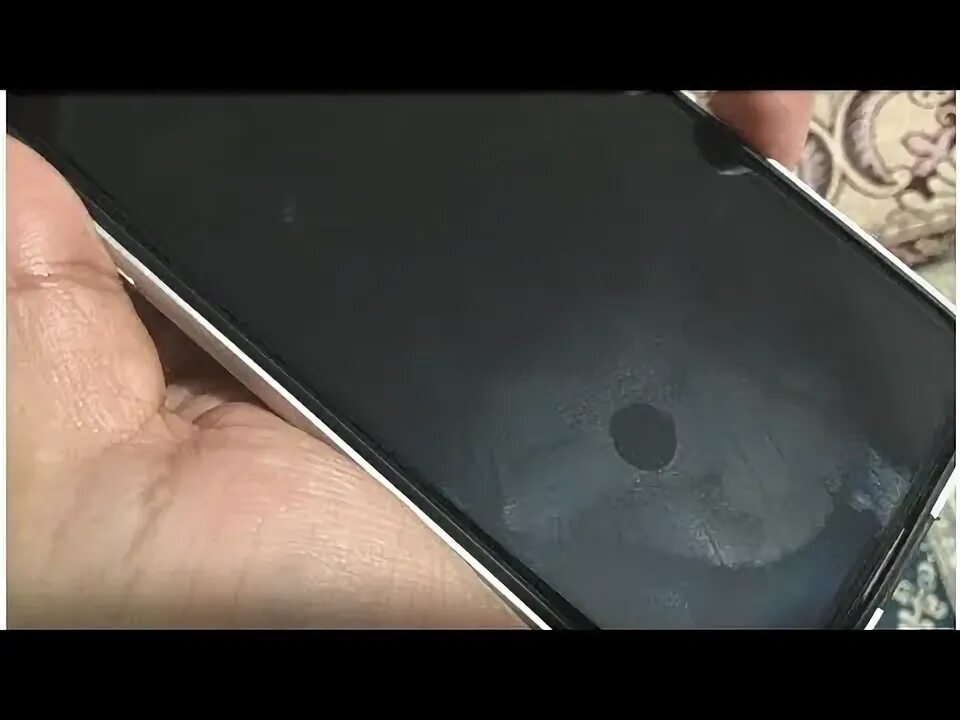 Пятно на фото айфон IPhone x issue: air bubble, strip, oleophobic coating wear off more & - YouTube