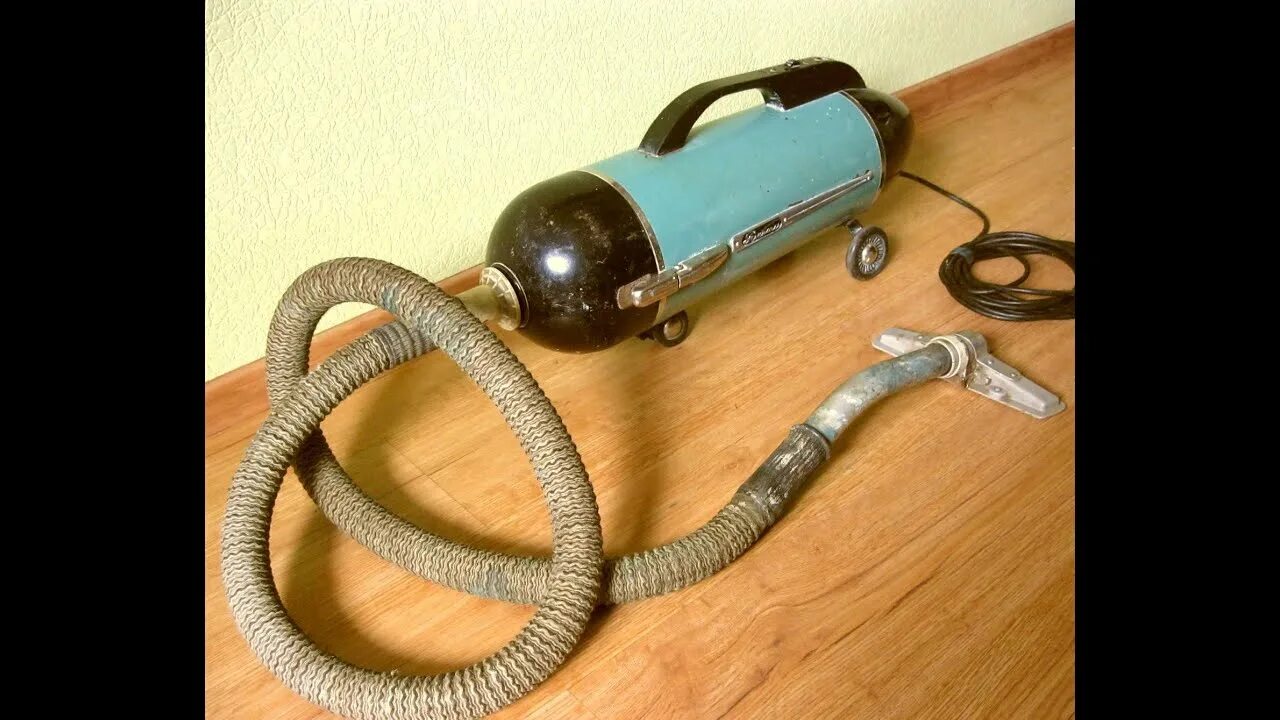 Пылесосы ссср название и фото Antique Vacuum Restoration - Almost 90 years old Vorwerk Kobold - YouTube