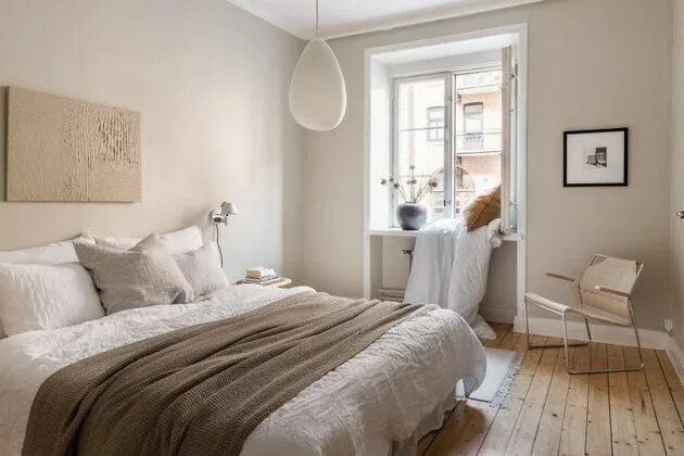 Пыльно бежевый цвет в интерьере 6 Beige Bedrooms That Are Far From Boring Hunker Beige walls bedroom, Home decor