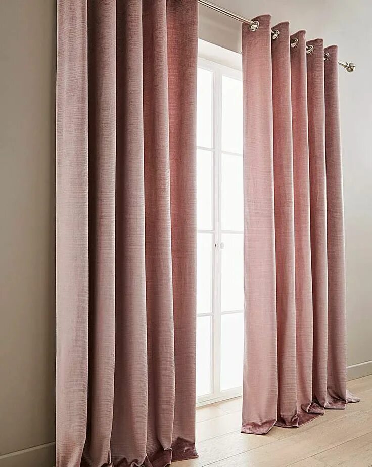 Пыльно розовые шторы в интерьере Memphis Velvet Lined Eyelet Curtains Pink bedroom curtains, Home curtains, Velve