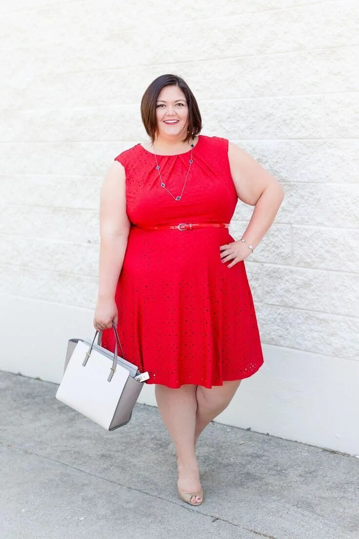 Пышка в платье фото Gwynnie Bee Review - Lady in Red Dress Plus size outfits, Best plus size clothin