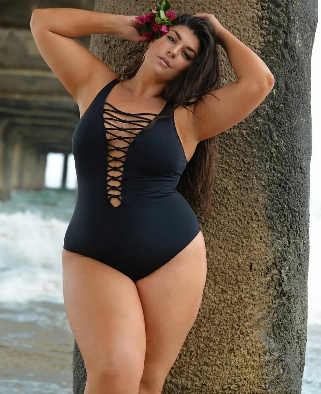 Пышные женщины фото в домашних условиях Ashley Sharman Curvy Fashion Women's plus size swimwear, Plus size swimwear, Fas