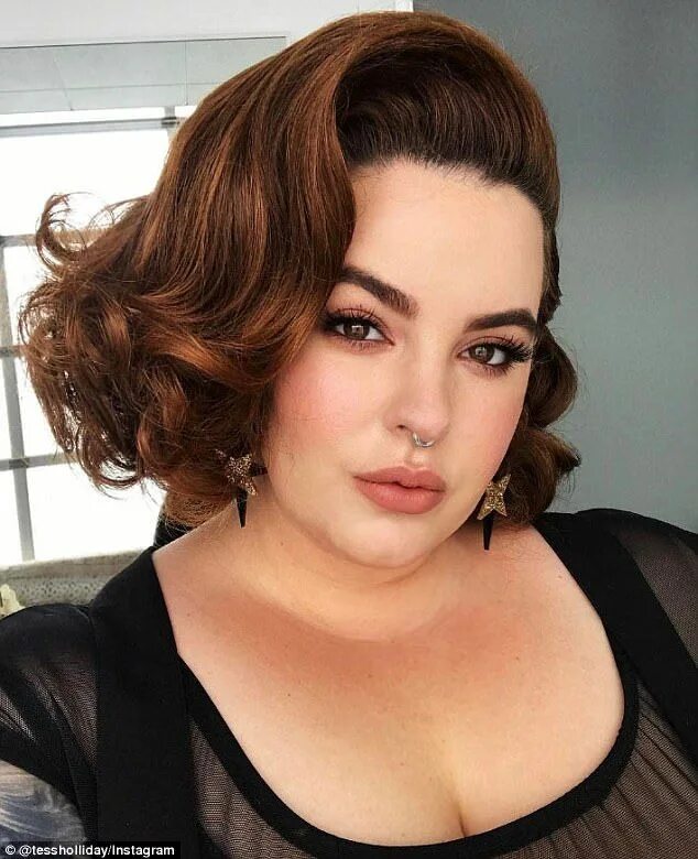 Пышные женские стрижки фото Tess Holliday blasts man who wrote about his 'curvy wife' Tess holliday, Beautif