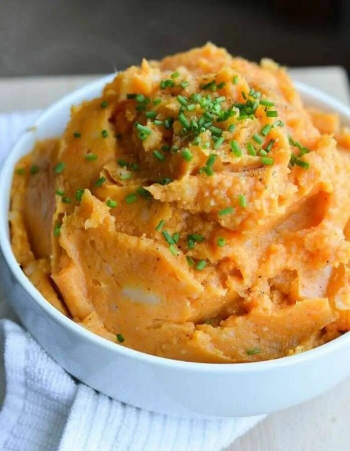 Пюре из батата рецепты приготовления с фото Purée de patate douce healthy Purée patate douce, Cuisiner patate douce, Patate 