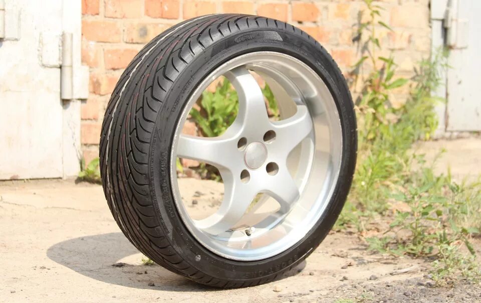 Р 16 фото 195/45 R16 Durun sport one - Toyota Corsa (5G), 1,3 л, 1999 года шины DRIVE2