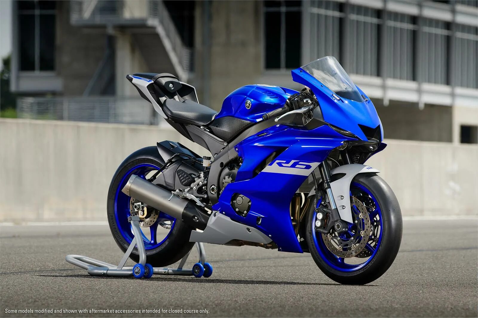 Р 6 фото Мотоцикл Yamaha YZF-R6 (2020г.) купить за рублей в Санкт-Петербурге