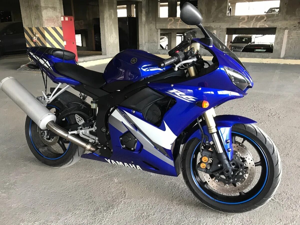 Р 6 фото Купить б/у Yamaha YZF-R6 инжектор 6 передач в Москве: синий спорт-байк 2005 года