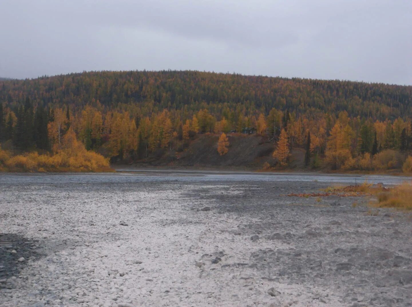 Р сев фото р.Северная в районе базы.