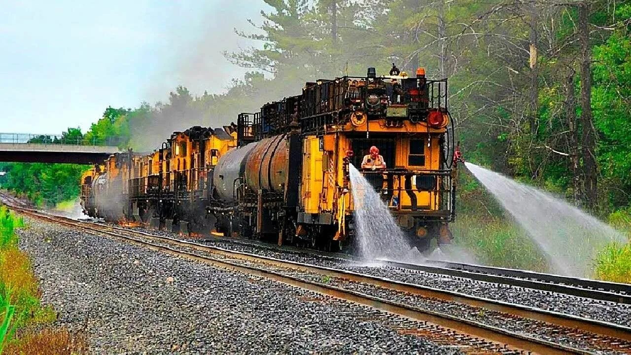 Рабочие поезда фото MOST AMAZING EQUIPMENT IN THE WORLD YOU MUST SEE Work train, Train pictures, Tra