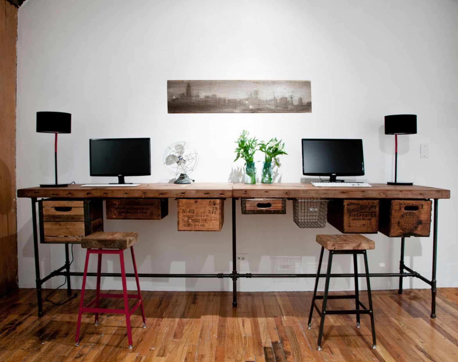 Рабочие столы в стиле фото Luxury Offices: Beautifully Reclaimed Wooden Desks