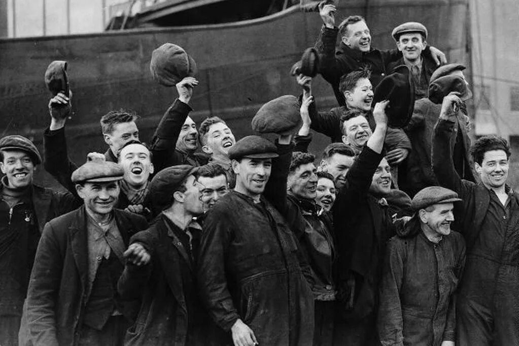 Рабочий класс фото In pictures: When the River Clyde once dominated shipbuilding employing tens of 