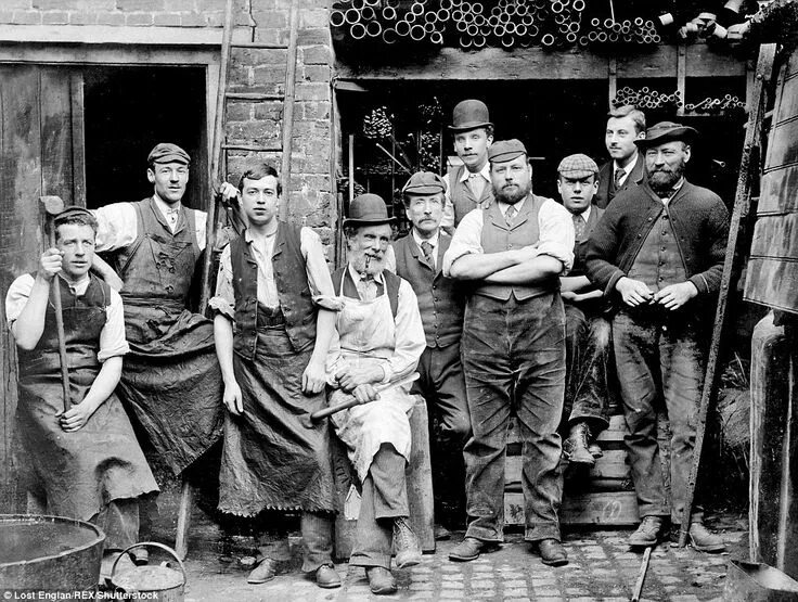 Рабочий класс фото Incredible photos reveal what life was like in the 19th century Maidenhead, Hist