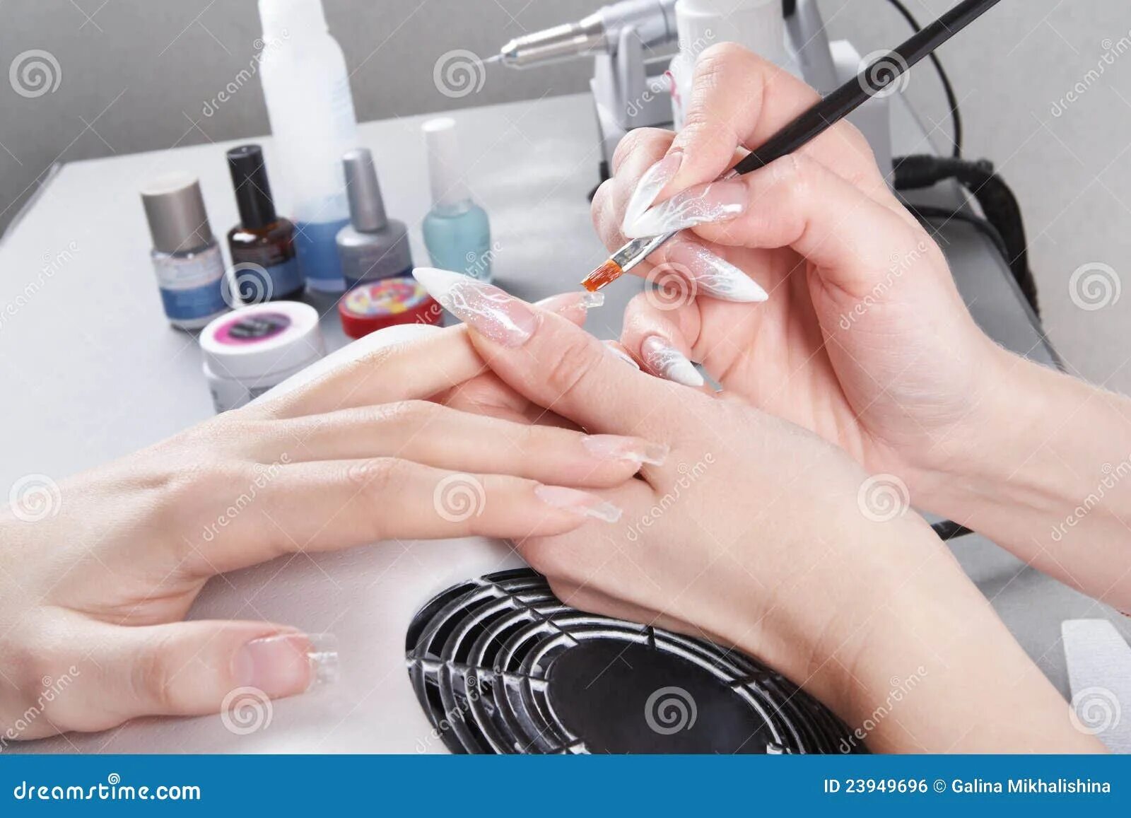 Рабочий маникюр фото Manicure stock photo. Image of beautiful, long, plate - 23949696