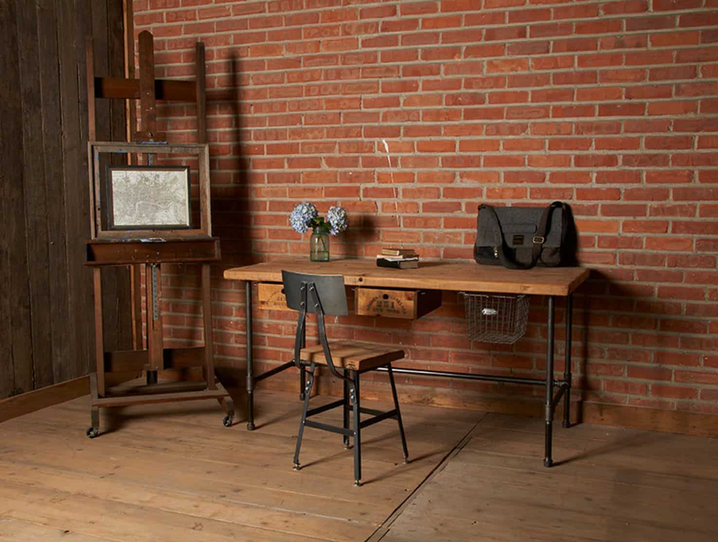 Рабочий стол в стиле лофт Luxury Offices: Beautifully Reclaimed Wooden Desks