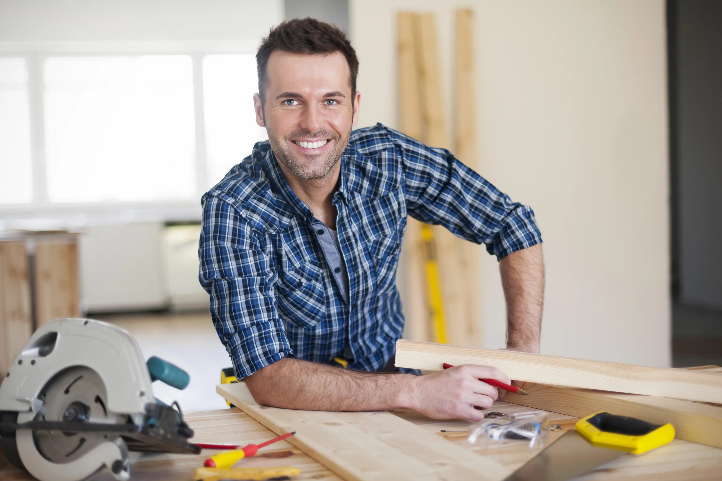 Работа мастеров фото 11 Tips for Hiring a Home Improvement Contractor You Can Trust Home improvement 