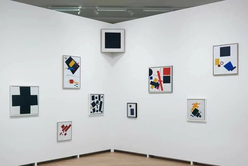 Работы малевича фото kazimir MALEVICH http://www.kazimir-malevich.org/ Gallery wall, Photo wall, Male