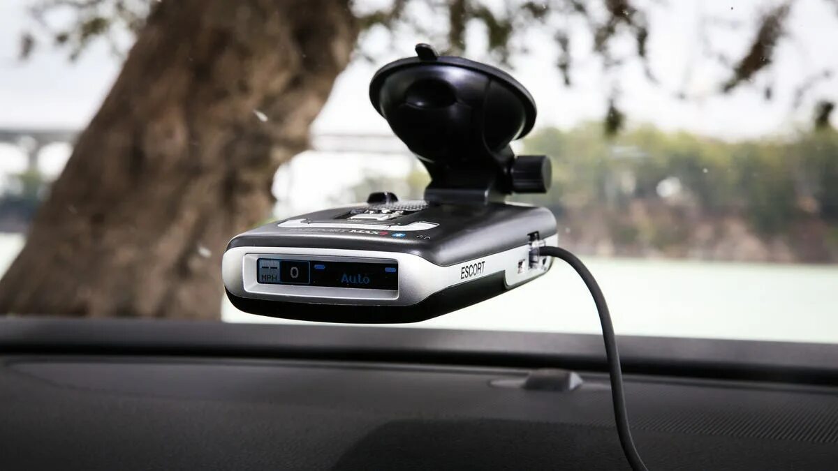 Радар авто фото Escort Passport Max 2 radar detector review: Escort Passport Max 2 automatically