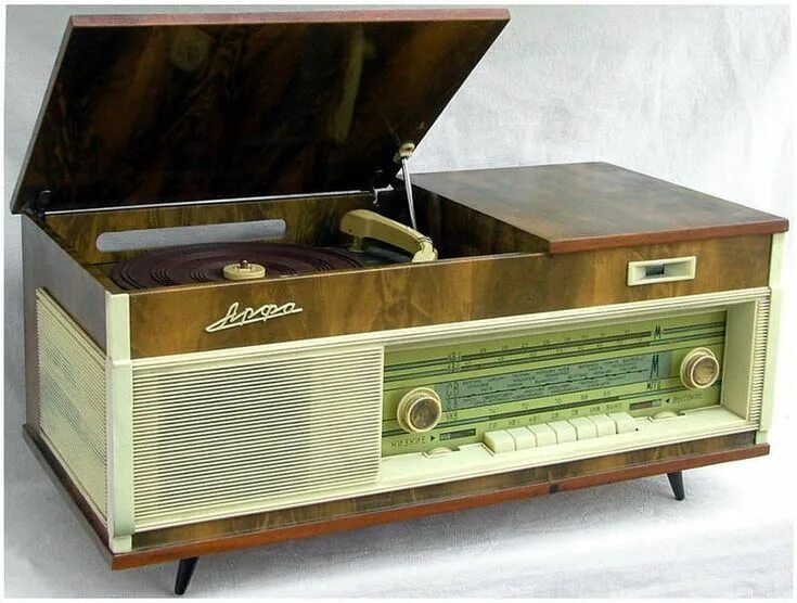 Радиола ссср фото Radiola "Harp"... Retro radios, Vintage radio, Vintage stereo console