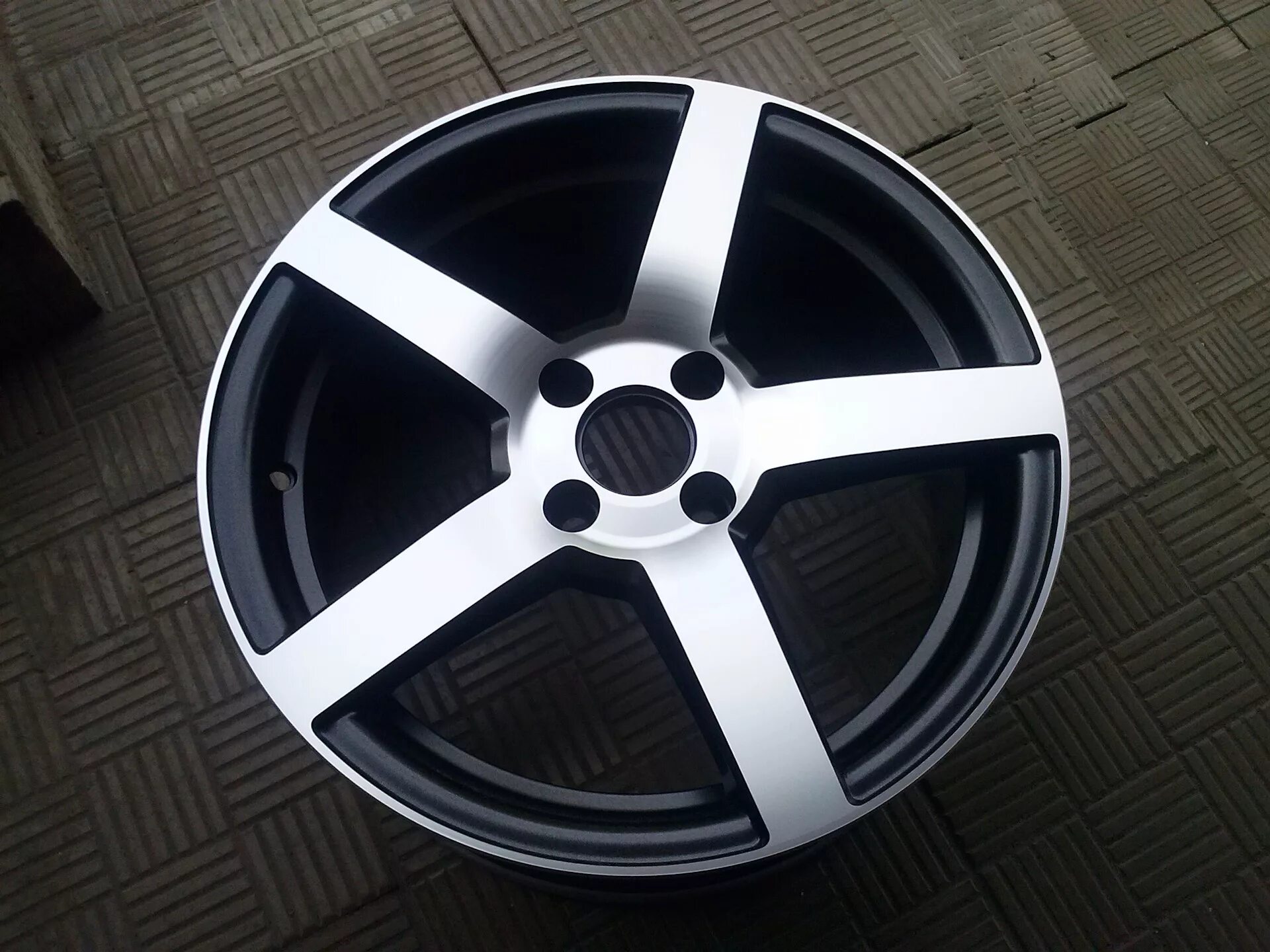 Радиус 16 дисках фото Купил литые диски R16 на зиму "Sakura Wheels 9135" (Vossen CV3) - KIA Rio (3G), 