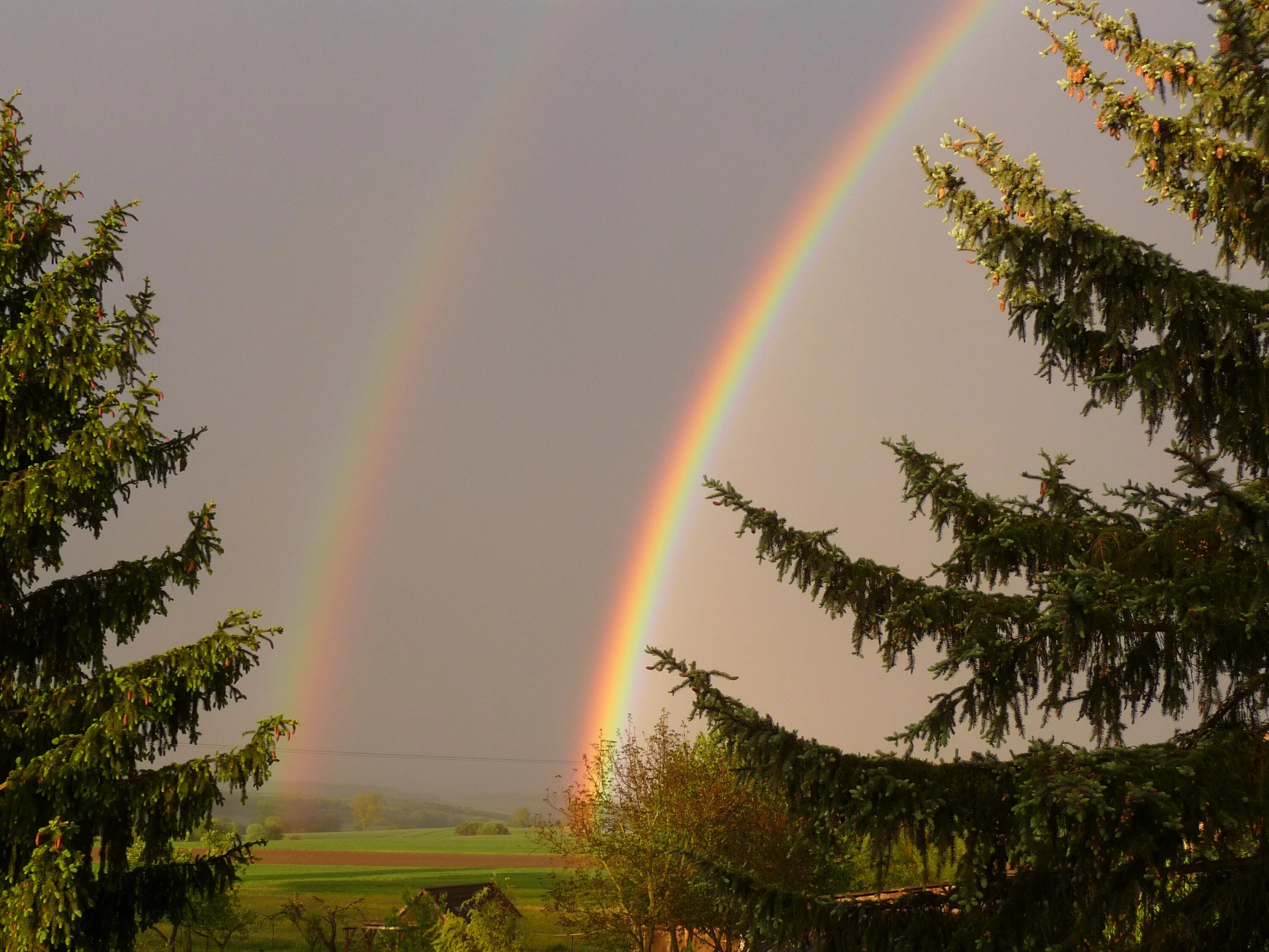 Радуга фото природное явление Free Images : nature, sunlight, atmosphere, refraction, color, rainbow, natural 