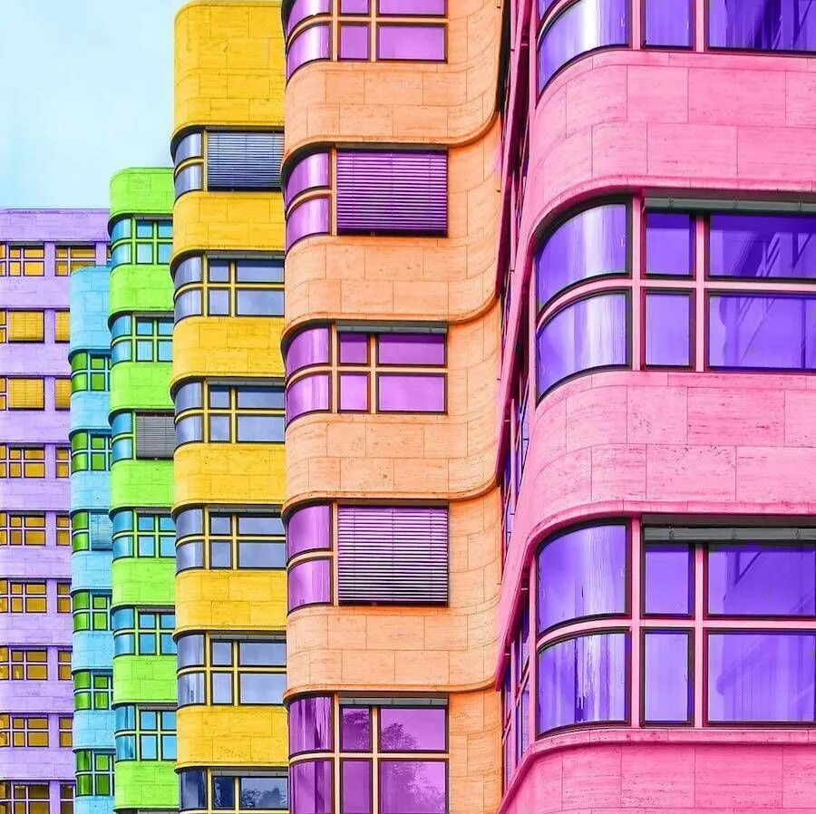 Радужная 9 фото Bewitching Pictures of Colorized Buildings Color splash art, Rainbow aesthetic, 