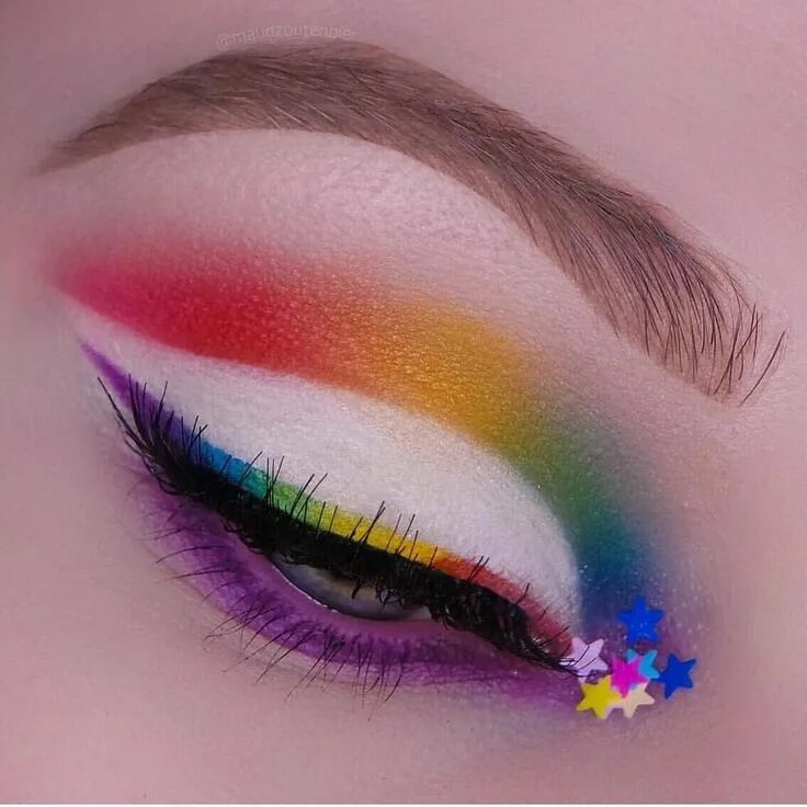 Радужный макияж с губами и с веками Pin on Makeup Rainbow makeup, Pride makeup, Smokey eye makeup