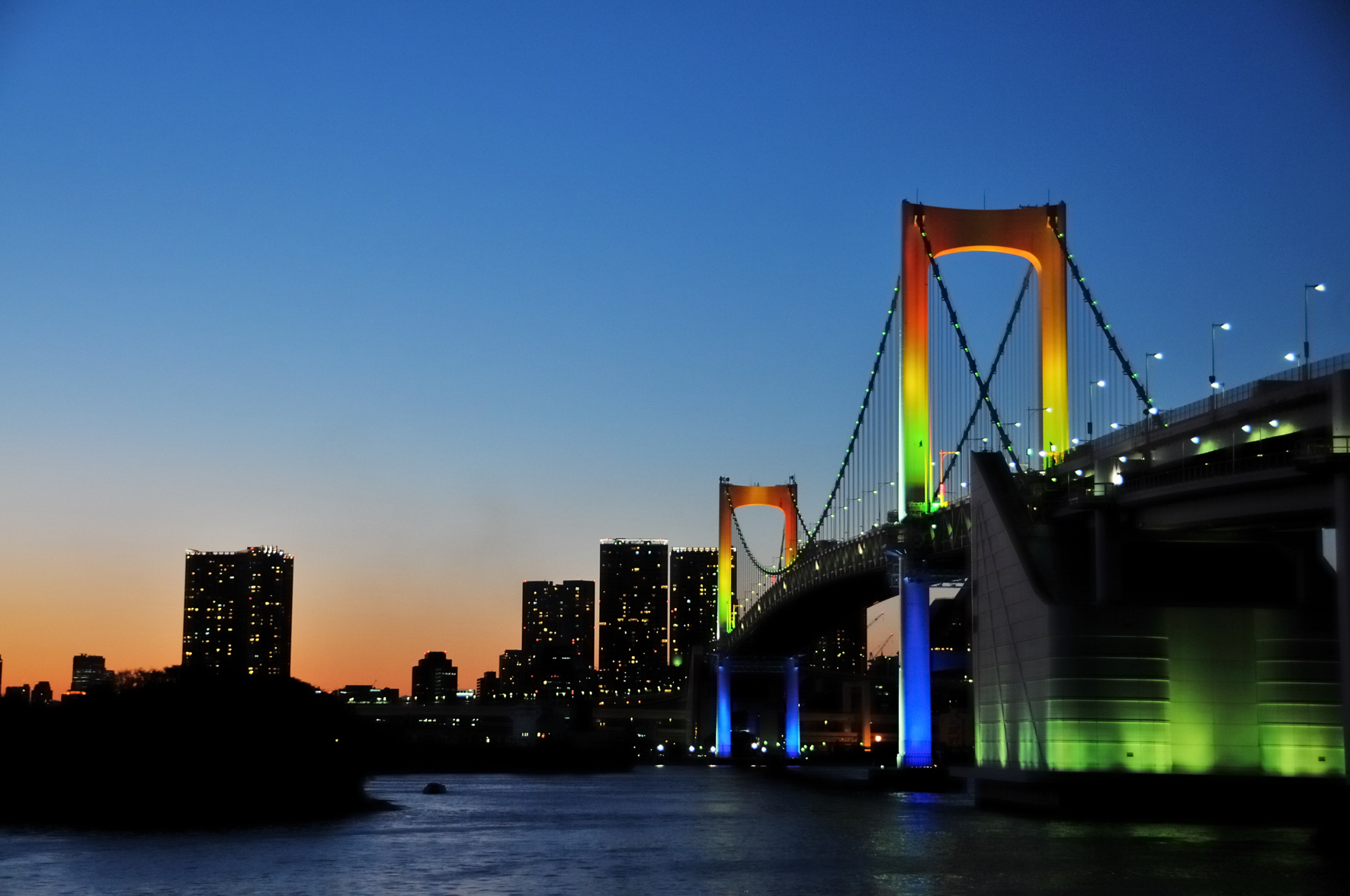 Радужный мост фото File:Rainbow bridge 2010 - panoramio.jpg - Wikimedia Commons