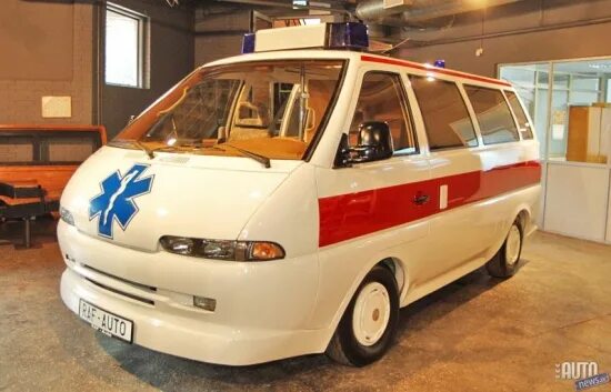 Раф машина фото File:RAF M2 Stils Ambulance Front.jpg - Wikipedia