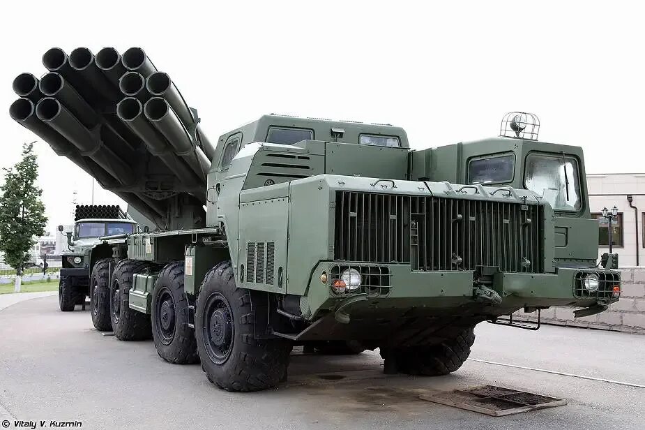 Ракетная установка ураган фото BM-30 Smerch 9K58 MLRS