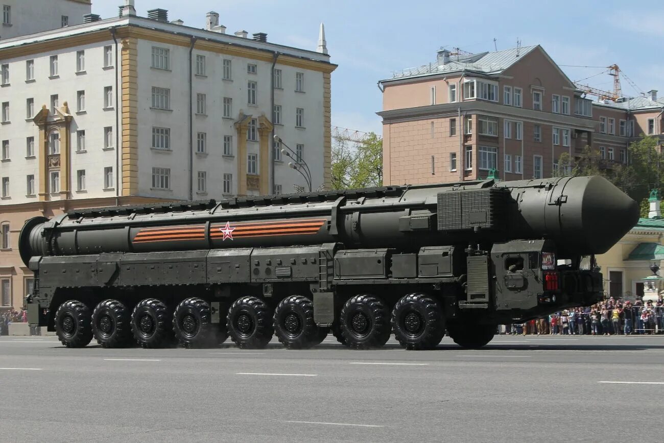 Ракетный комплекс сармат фото Russia's Deadly ICBMs To Get Deadlier; Top Official Says Enhancing Missiles To P