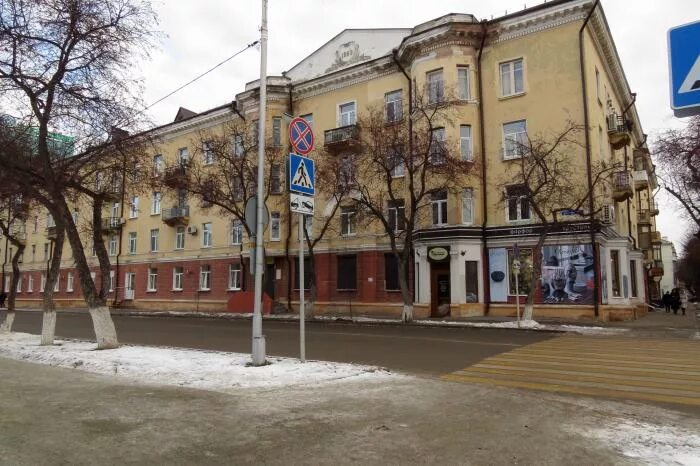 Ракиморе ул володарского 25 тюмень фото Файл:Дом № 47 - Мемориальная доска Н.Г. Глотову.jpg - Википедия