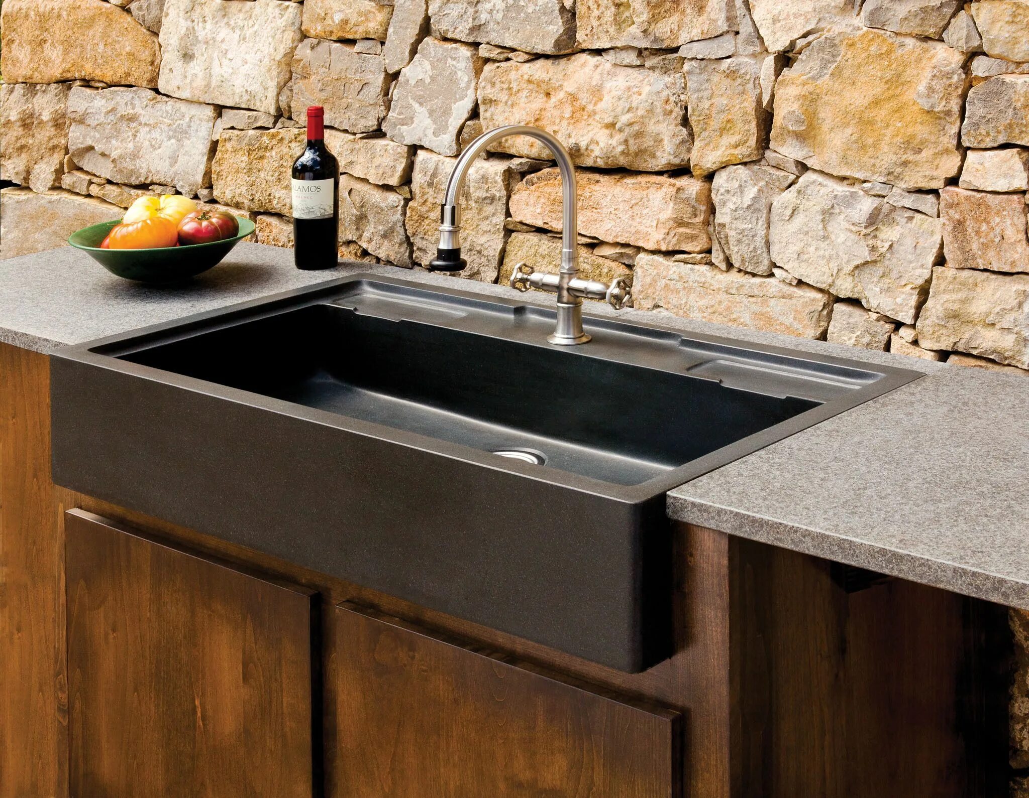 Раковина искусственный камень для кухни фото Salus Outdoor Kitchen Sink Outdoor kitchen sink, Rustic kitchen sinks, Kitchen s