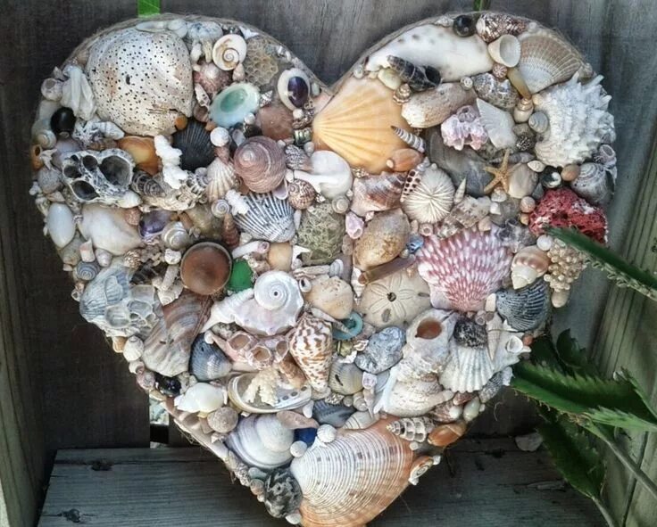 Ракушек своими руками фото Need to make for my garden via loving coastal living Seashell art, Seashell craf