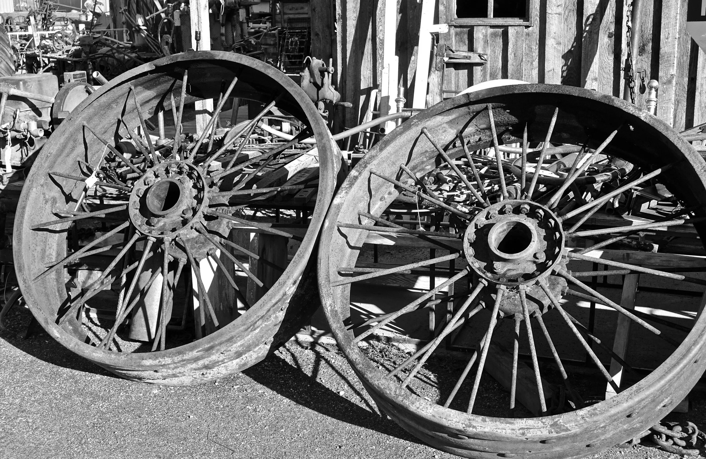 Рама колеса фото Free Images : black and white, vintage, antique, old, rustic, transportation, tr