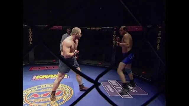 Рамазан ахадуллаев рязань фото Мартин Малхасян vs Рамазан Ахадуллаев, M-1 MFC - Heavyweight GP - Официальный са