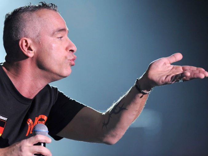 Рамазотти певец фото Eros Ramazzotti regala romance a tapatíos Romance, Cantantes, Concierto