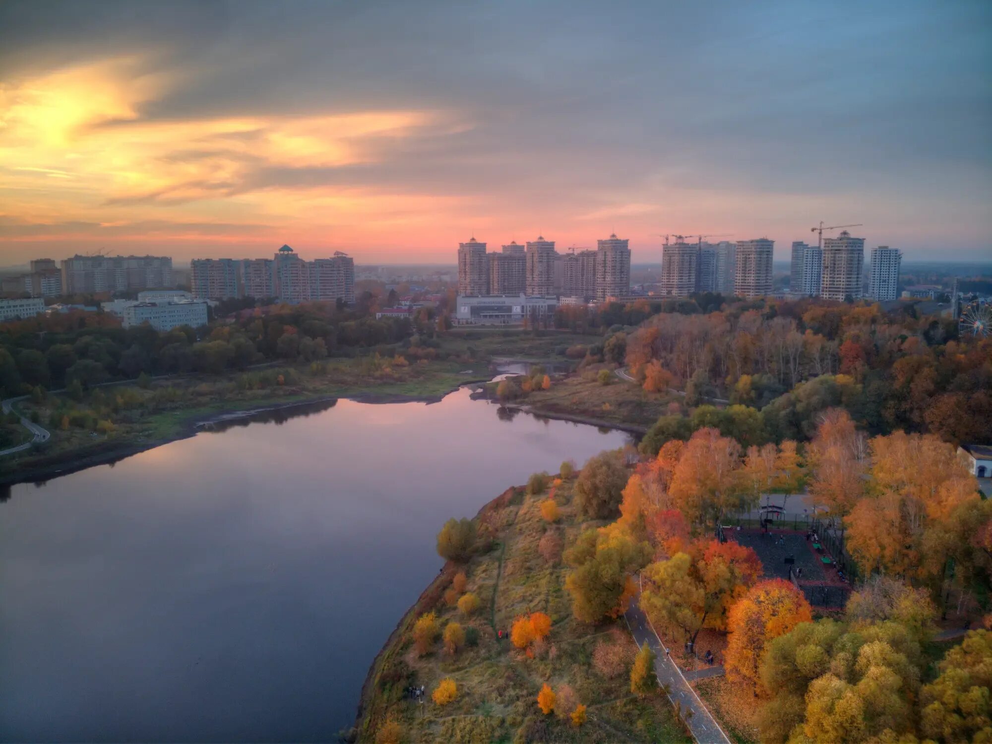 Раменское фото города Бурый и белый листовой гофрокартон и тара с доставкой в Раменском