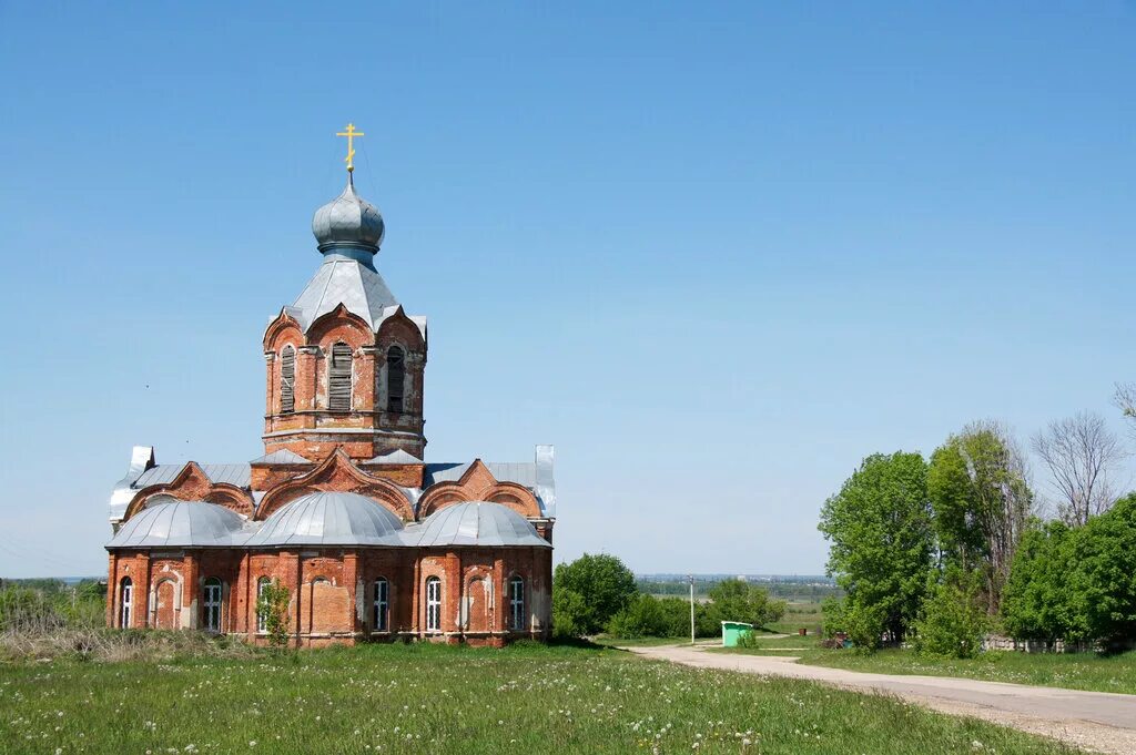 Рамкад совхозная ул 6 село архангельское фото Панорама: Церковь Архангела Михаила и Илии Пророка в Архангельском, православный