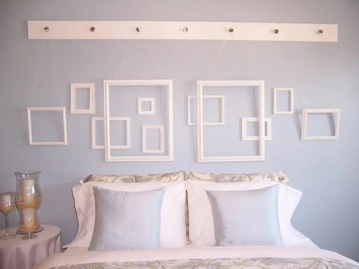 Рамки на обоях фото Sign-in Bedroom wall decor above bed, Empty frames, Wall decor bedroom