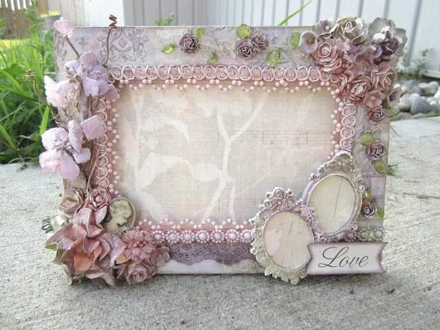 Рамки ручной работы фото MB's Treasurista: Soft and Sweet - Altered, Lovely, and Original Shabby chic cra