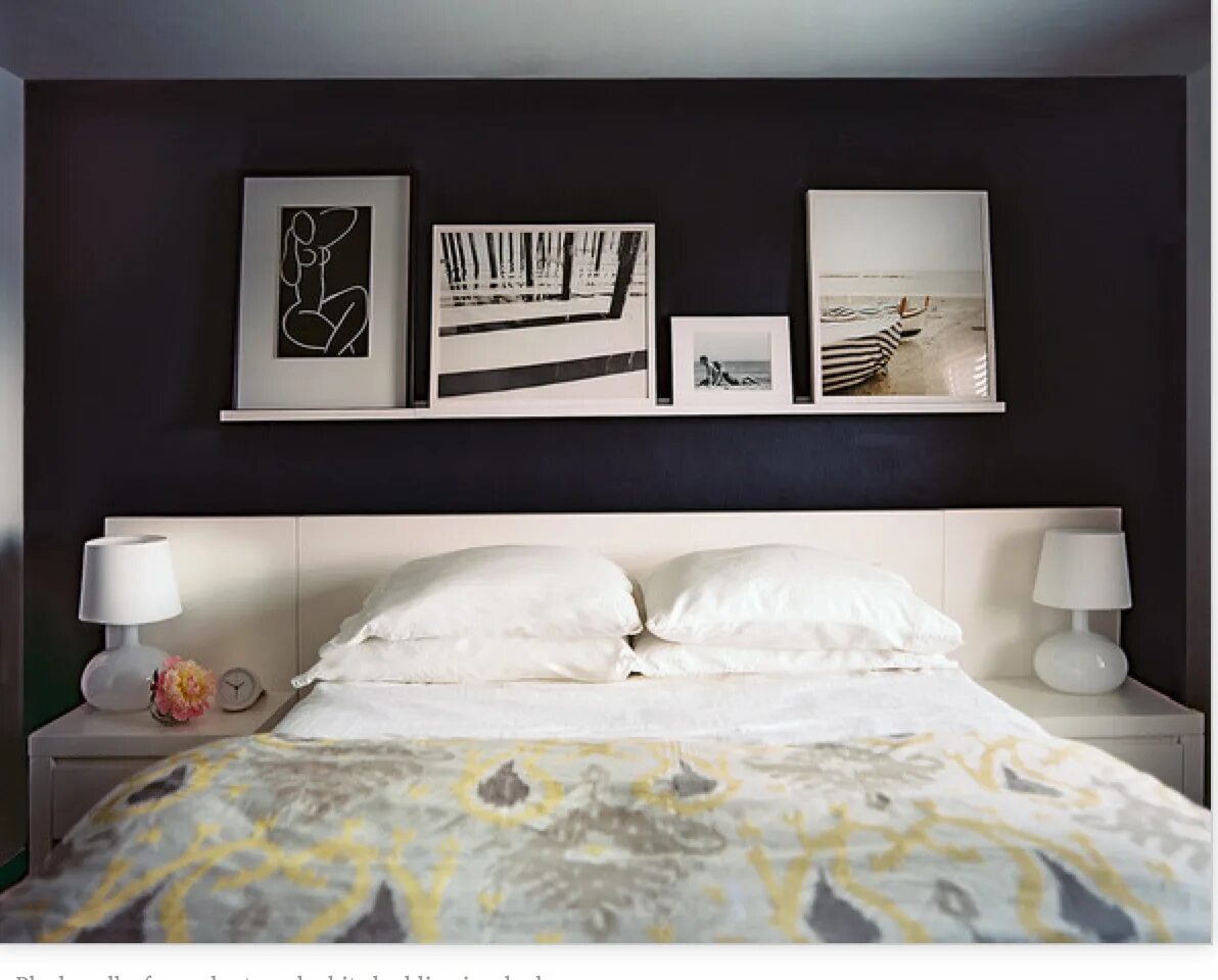 Рамки в интерьере спальни Dark Paint frames the bed with a photo rail above the bed Bedroom wall decor abo