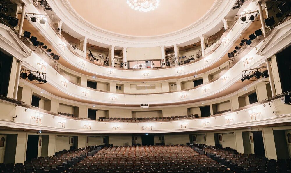 Рамт сцена фото зала Russian Academic Youth Theatre, theatre, Moscow, Teatralnaya Square, 2 - Yandex 