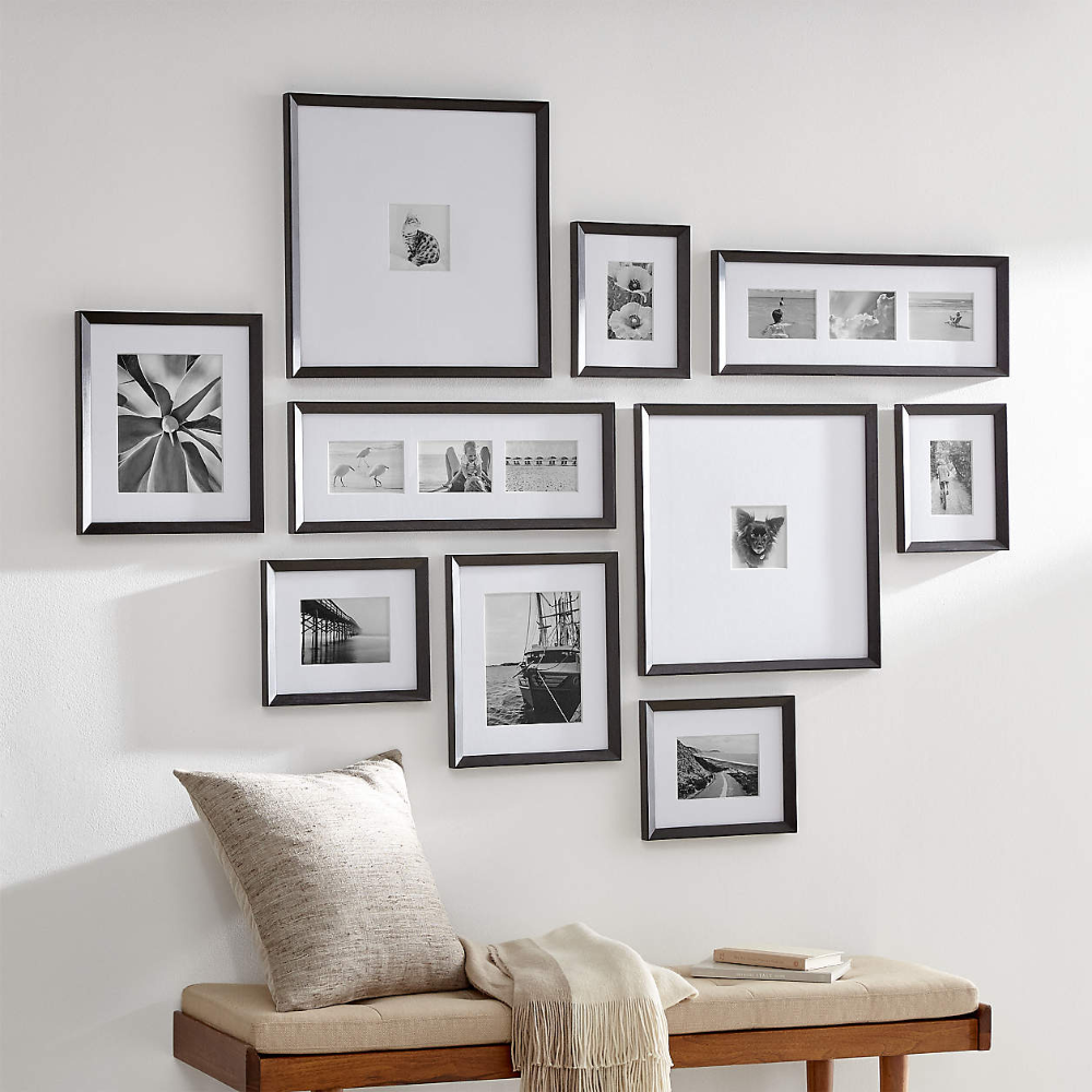 Рамы на стене в интерьере Icon Black Wall Frames Crate & Barrel Gallery wall living room, Frames on wall, 