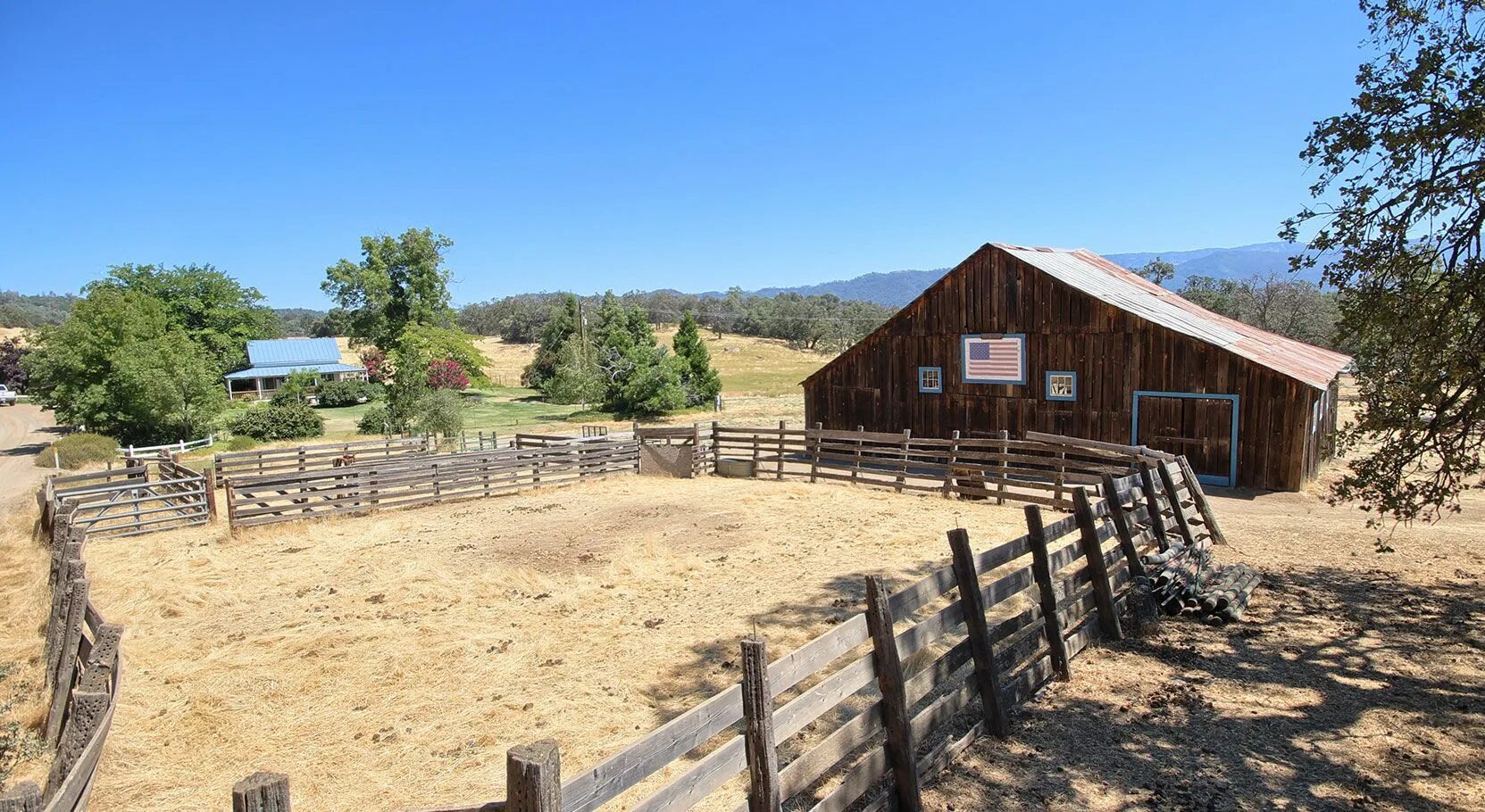 Ранчо солнечная ул 57 село денисовка фото old ranches - Yahoo Image Search Results Ranch house, Country house, Ranch