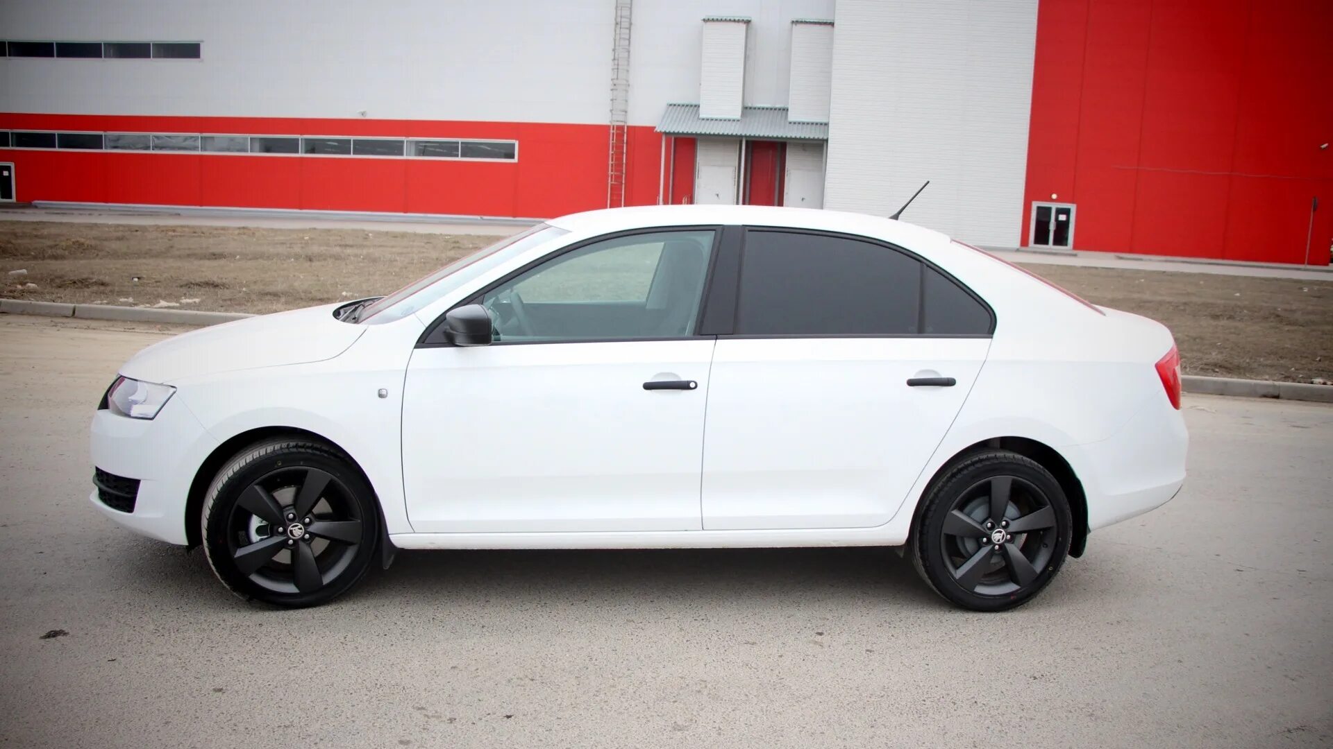 Рапид на 16 дисках фото Skoda Rapid (1G) 1.6 бензиновый 2015 на DRIVE2