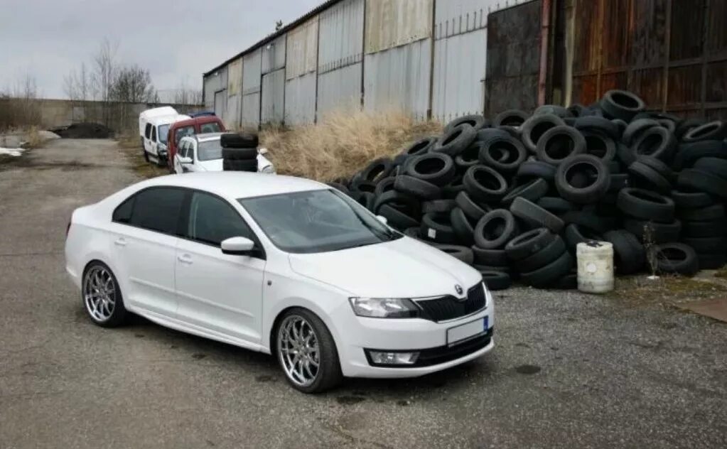 Рапид тюнинг фото Подскажите по дискам - Skoda Rapid (1G), 1,6 л, 2016 года аксессуары DRIVE2