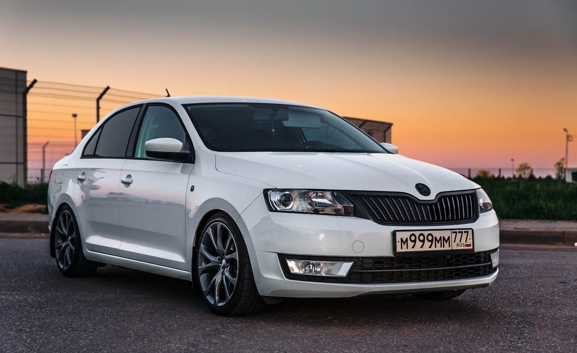 Рапид тюнинг фото Остатки плюшек - Skoda Rapid (1G), 1,4 л, 2014 года тюнинг DRIVE2